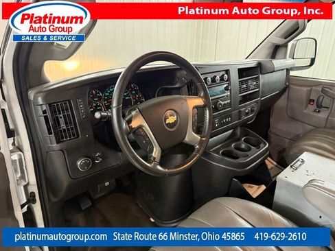 Used 2016 Chevrolet Express 3500 Extended RWD image 13