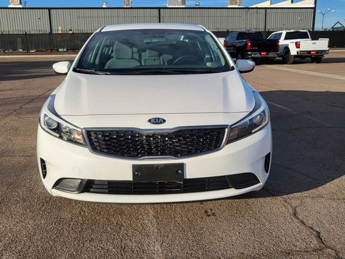 Used 2017 Kia Forte LX w/ LX Popular Package image 3