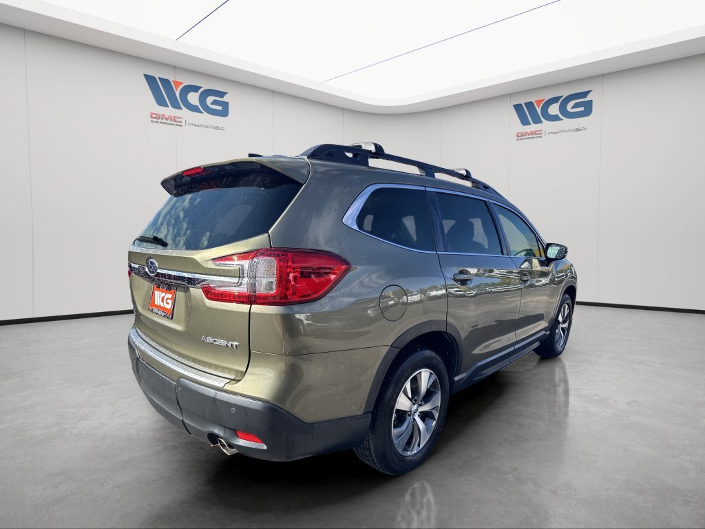 Used 2024 Subaru Ascent Premium w/ Convenience Package AWD/4WD image 3