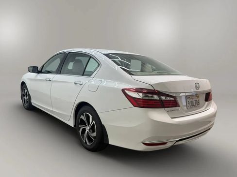 Used 2017 Honda Accord LX image 6