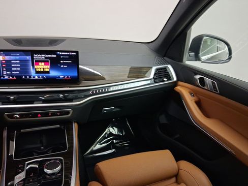 Used 2024 BMW X5 sDrive40i w/ Parking Assistance Package RWD image 30