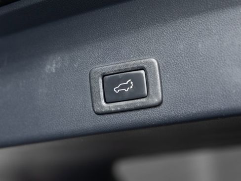 Used 2019 Subaru Ascent Limited w/ Popular Package #2 image 23