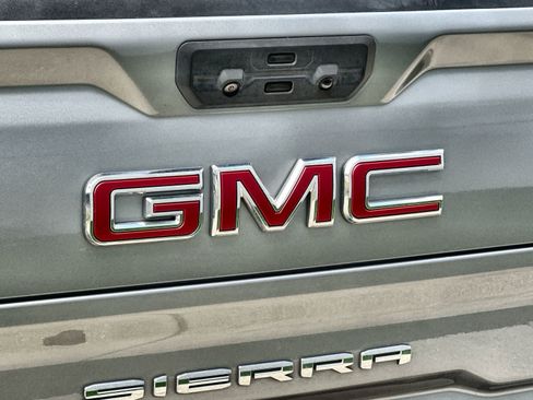 Used 2023 GMC Sierra 1500 SLT w/ SLT Premium Plus Package AWD/4WD image 16