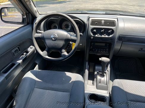Used 2004 Nissan Xterra XE image 7