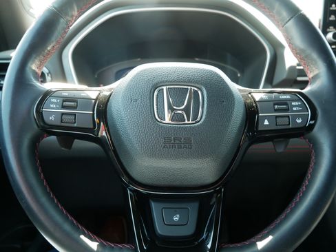 Certified 2025 Honda Pilot Black Edition image 25