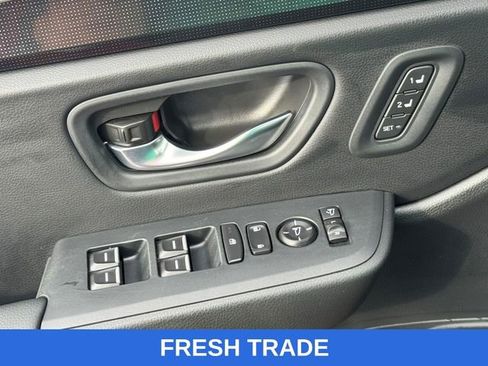 Certified 2025 Honda Pilot Black Edition image 33