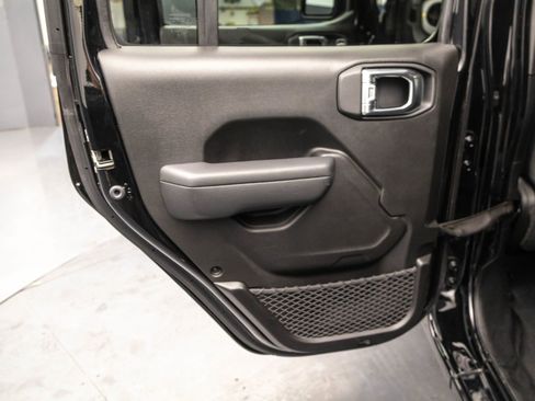 Used 2025 Jeep Wrangler Unlimited Sport S 4xe w/ Convenience Group AWD/4WD image 31
