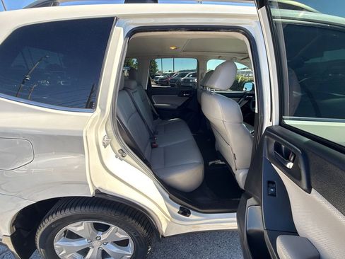 Used 2016 Subaru Forester 2.5i Limited AWD/4WD image 17