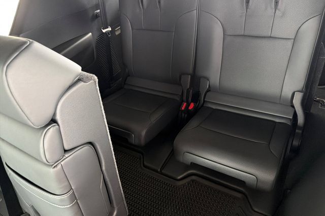 New 2026 Lexus LX 600 4WD w/ Appearance Package image 13
