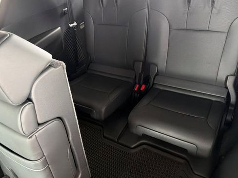 New 2026 Lexus LX 600 4WD w/ Luxury Package image 13