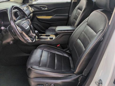 Certified 2019 GMC Acadia Denali w/ Technology Package AWD/4WD image 23