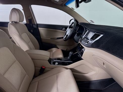 Used 2018 Hyundai Tucson Sport image 25