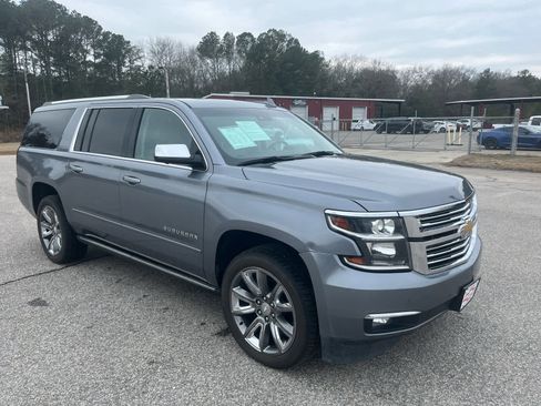 Used 2018 Chevrolet Suburban Premier image 9