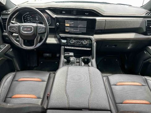 Used 2023 GMC Sierra 1500 AT4 w/ Technology Package AWD/4WD image 11