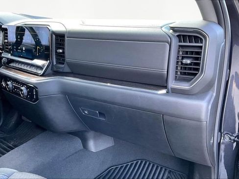 Used 2024 Chevrolet Silverado 1500 LT image 18