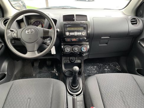 Used 2008 Scion xD image 9