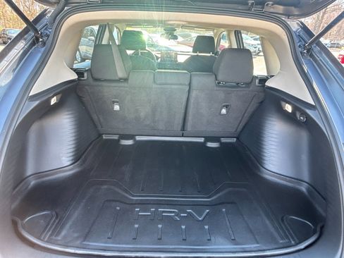 Used 2023 Honda HR-V LX image 16