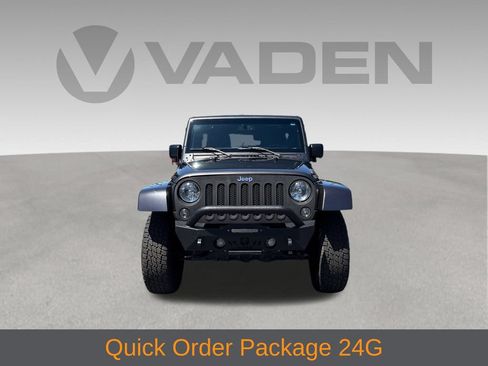 Used 2018 Jeep Wrangler Unlimited Sahara w/ Connectivity Group AWD/4WD image 8