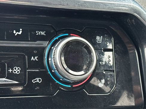 Used 2025 GMC Sierra 2500 Denali image 30