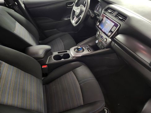 Used 2025 Nissan Leaf S FWD image 15