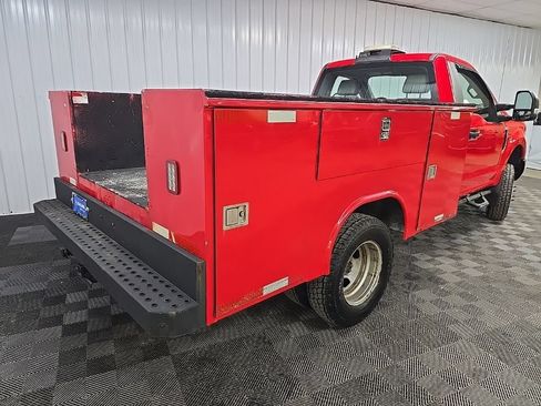 Certified 2019 Ford F350 4x4 Regular Cab DRW Super Duty image 15