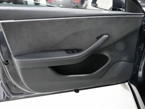 Used 2024 Tesla Model 3 Performance AWD/4WD image 32