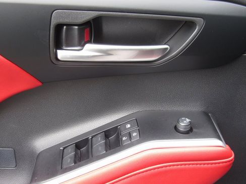 New 2025 Toyota Highlander XSE image 39