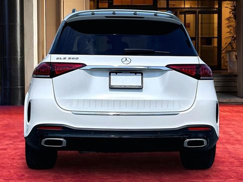 Used 2022 Mercedes-Benz GLE 350 w/ AMG Line Exterior image 5