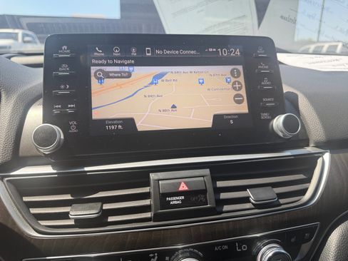 Used 2018 Honda Accord Touring image 31