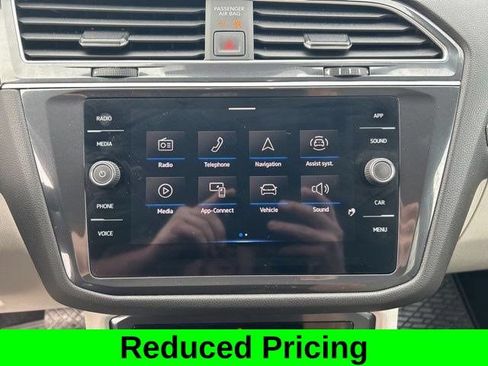 Used 2024 Volkswagen Tiguan Wolfsburg Edition AWD/4WD image 20