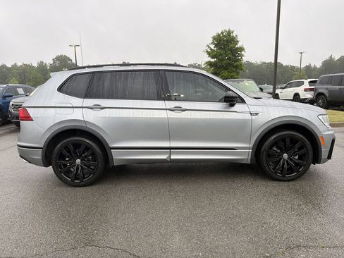 Used 2021 Volkswagen Tiguan SE R-Line FWD image 6