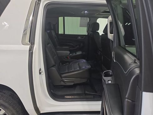 Used 2020 GMC Yukon XL Denali w/ Denali Ultimate Package AWD/4WD image 30