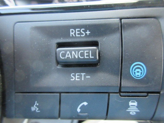 Used 2023 Nissan Rogue SL w/ SL Premium Package FWD image 21