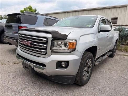 Used 2017 GMC Canyon SLE w/ All Terrain Package AWD/4WD image 3