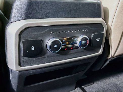 Used 2023 Ford Expedition Limited AWD/4WD image 27