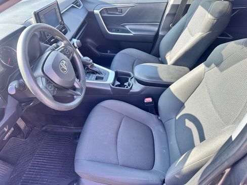 Used 2019 Toyota RAV4 LE w/ All Weather Liner Package AWD/4WD image 5