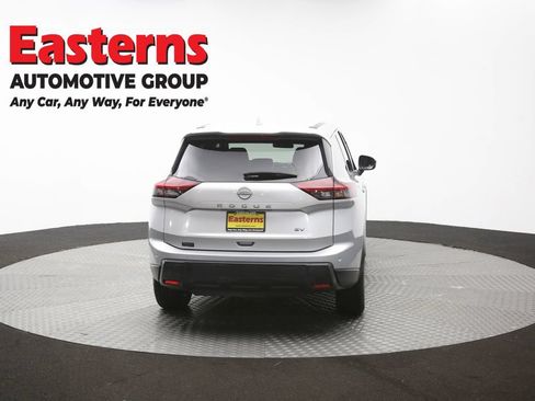 Used 2024 Nissan Rogue SV FWD image 37
