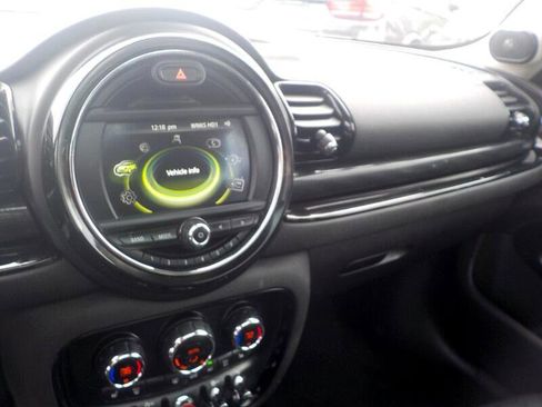 Used 2017 MINI Cooper Clubman image 9