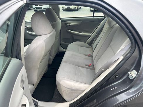 Used 2010 Toyota Corolla LE FWD image 10