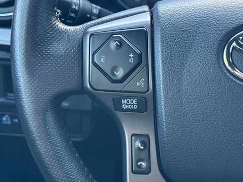 Used 2019 Toyota Tacoma TRD Off-Road image 29