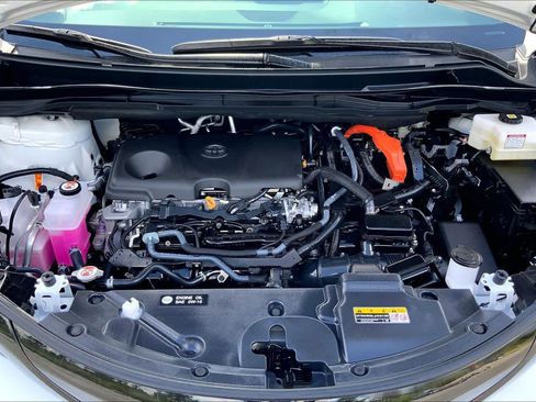Certified 2026 Toyota Sienna XLE Woodland Edition AWD/4WD image 31