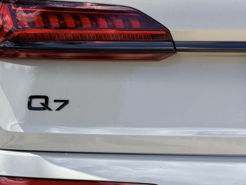 Used 2022 Audi Q7 3.0T Prestige AWD/4WD image 10