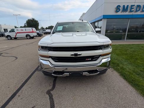 Used 2018 Chevrolet Silverado 1500 LT w/ All Star Edition AWD/4WD image 3