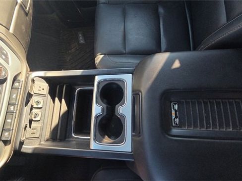 Used 2019 GMC Sierra 3500 SLT image 39