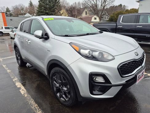 Used 2022 Kia Sportage LX w/ LX AWD Value Edition Package image 3