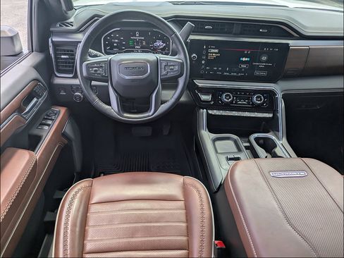 Used 2024 GMC Sierra 2500 Denali Ultimate AWD/4WD image 20