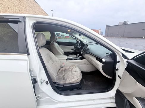 Used 2019 Nissan Altima 2.5 S image 11