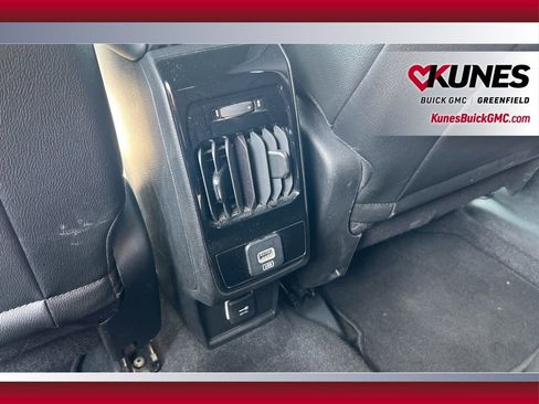 Used 2025 Jeep Compass Limited image 36