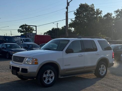 Used 2005 Ford Explorer Eddie Bauer AWD/4WD image 17