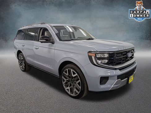Used 2025 Ford Expedition Platinum w/ Platinum Ultimate Package AWD/4WD image 3